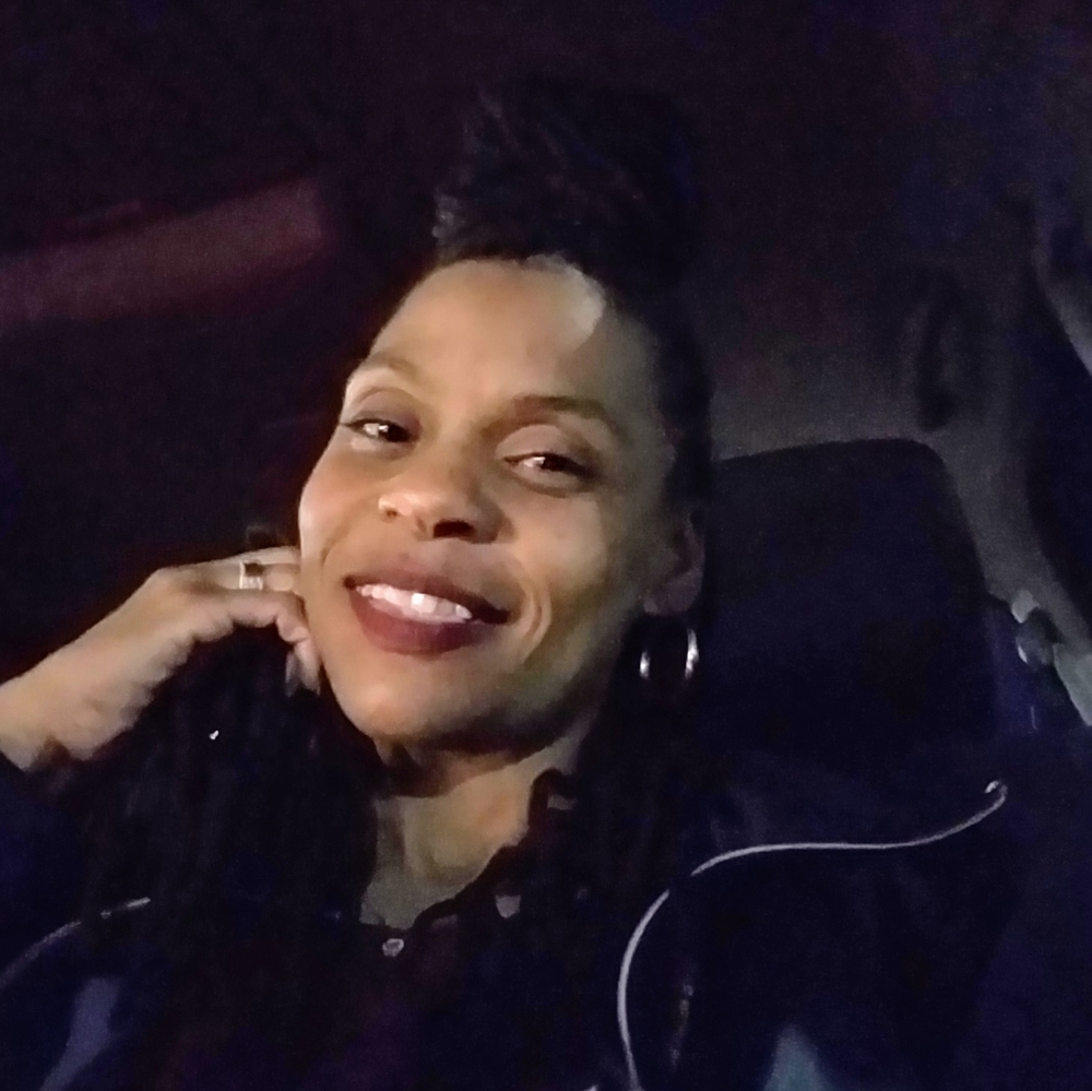 Meet your Posher, Requdia